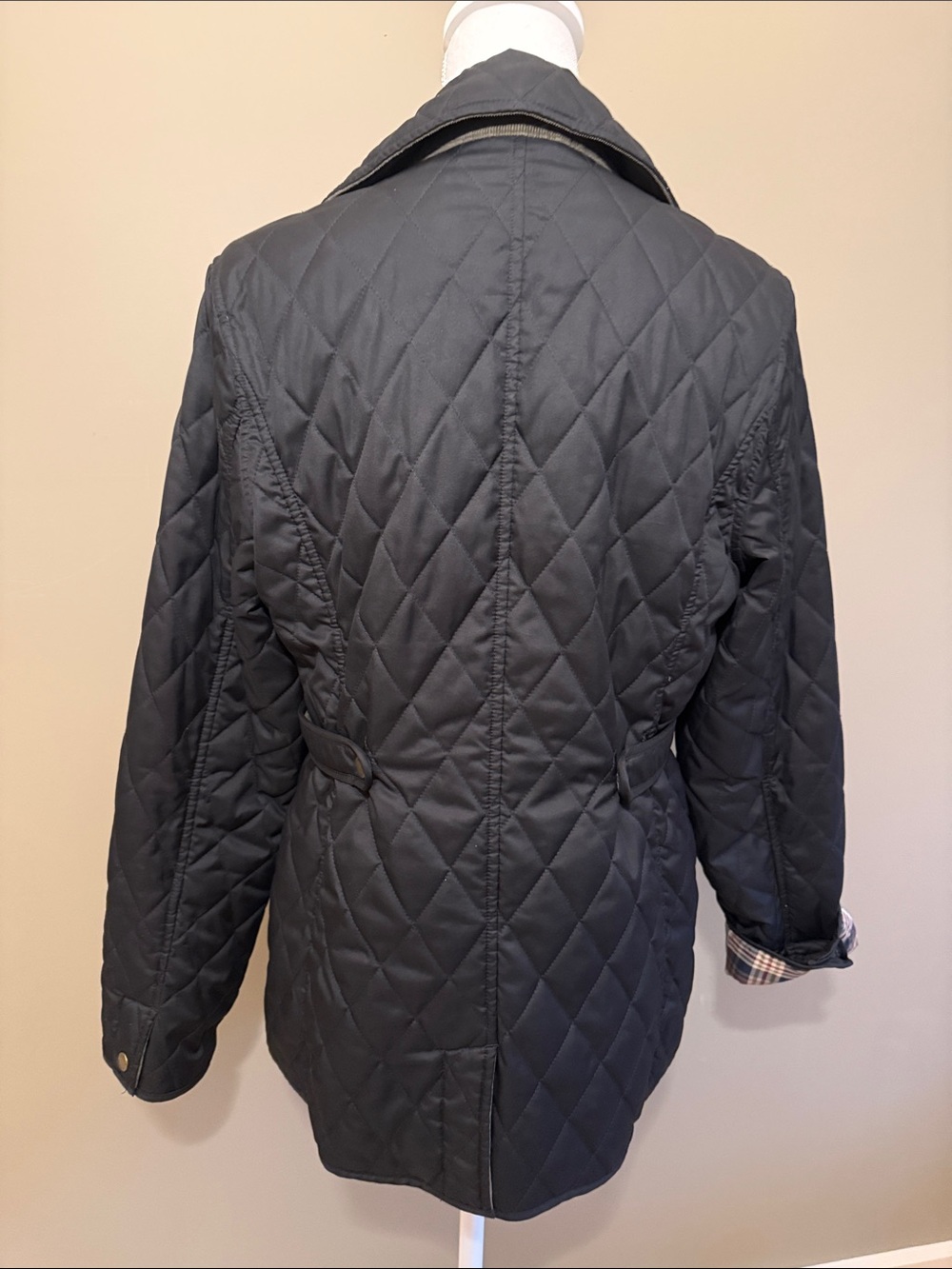 Classic LL Bean Quilted Women's Jacket - Picture 3 of 9